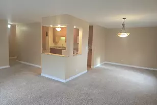 1605 E Central Rd, Arlington Heights, IL 60005 - Photo 8