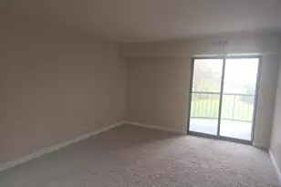 1605 E Central Rd, Arlington Heights, IL 60005 - Photo 10