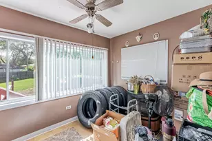 433 E Cherry Hill Dr, Addison, IL 60101 - Photo 14