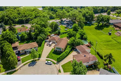 433 E Cherry Hill Drive, Addison, IL 60101 - Photo 32