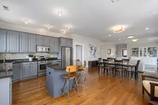 1453 W Irving Park Rd, Chicago, IL 60613 - Photo 8