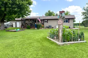 110 N Seigel St, Lostant, IL 61334 - Photo 24