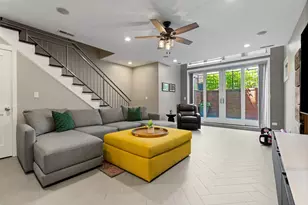1461 W Grand Ave, Chicago, IL 60642 - Photo 20