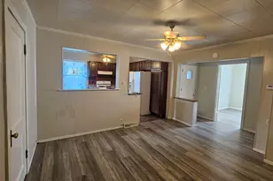 301 N 1st St, Princeton, IL 61356 - Photo 8