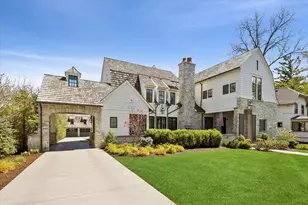 281 Forest Ave, Glen Ellyn, IL 60137 - Photo 1