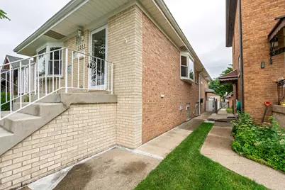 2359 Burr Oak Avenue, North Riverside, IL 60546 - Photo 2