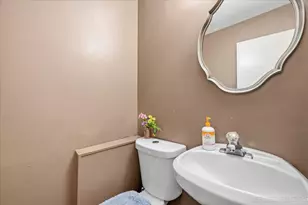 1845 Birch Ln, Aurora, IL 60506 - Photo 10