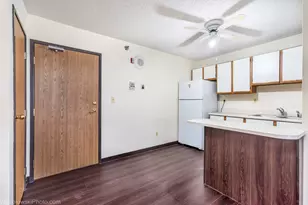3305 Sunset Ave, Waukegan, IL 60087 - Photo 8