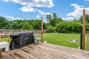 819 Greglynn St, Machesney Park, IL 61115 - Photo 4