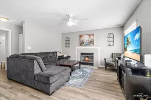 1683 Seaton Ln, Elgin, IL 60123 - Photo 10