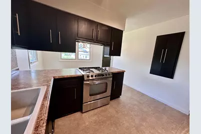 2325 12th Street, Peru, IL 61354 - Photo 8