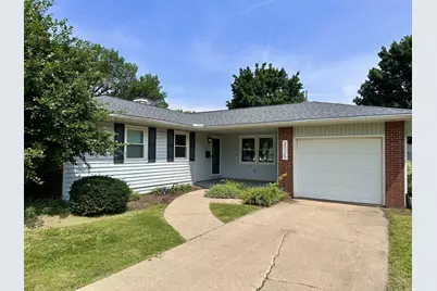 2325 12th Street, Peru, IL 61354 - Photo 2