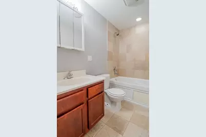 2036 W Arthur Avenue #1, Chicago, IL 60645 - Photo 8