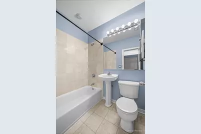 1347 N Greenview Avenue #1F, Chicago, IL 60642 - Photo 12