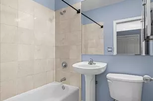 1347 N Greenview Ave, Chicago, IL 60642 - Photo 12