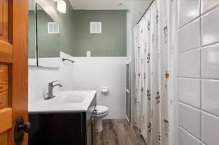 23 N Columbia St, Naperville, IL 60540 - Photo 52
