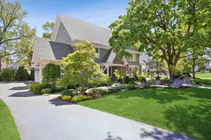 829 S Thurlow St, Hinsdale, IL 60521 - Photo 2