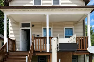 2848 E 79th St, Chicago, IL 60649 - Photo 2
