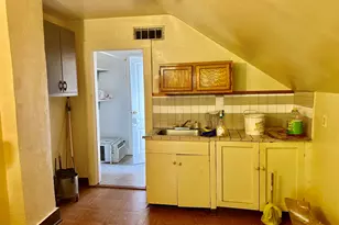 2848 E 79th St, Chicago, IL 60649 - Photo 8
