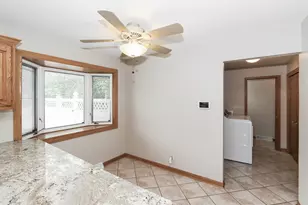 5019 Burman Dr, Crystal Lake, IL 60014 - Photo 14