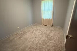 11531 S Nashville Ave, Worth, IL 60482 - Photo 8