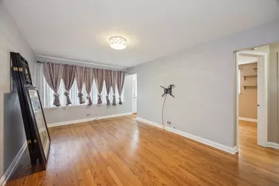 11004 Menard Avenue, Chicago Ridge, IL 60415 - Photo 4
