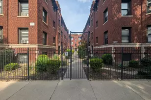 2645 N Spaulding Ave, Chicago, IL 60647 - Photo 1