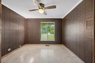 3620 Douglas Rd, Downers Grove, IL 60515 - Photo 18