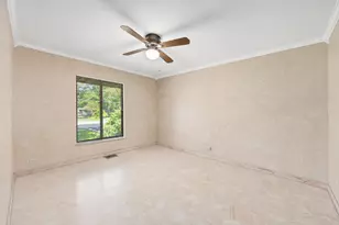 3620 Douglas Rd, Downers Grove, IL 60515 - Photo 20