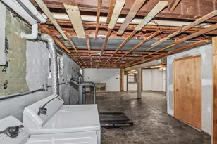 5405 N Melvina Ave, Chicago, IL 60630 - Photo 16