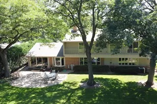 476 Briar Ln, Lake Forest, IL 60045 - Photo 2
