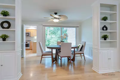 10 Court Of Fox River Valley, Lincolnshire, IL 60069 - Photo 6