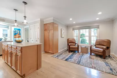 10 Court Of Fox River Valley, Lincolnshire, IL 60069 - Photo 8