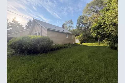 513 E Liberty Drive, Wheaton, IL 60187 - Photo 2