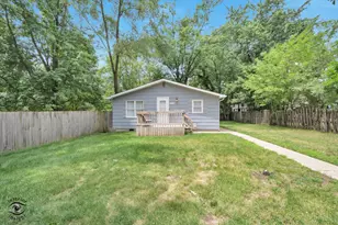 34350 S Pinegrove Ave, Wilmington, IL 60481 - Photo 1