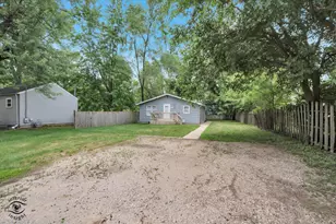 34350 S Pinegrove Ave, Wilmington, IL 60481 - Photo 2