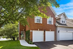 1572 W Ethan's Glen Dr, Palatine, IL 60067 - Photo 1