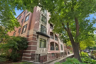 640 W Barry Avenue #204, Chicago, IL 60657 - Photo 1