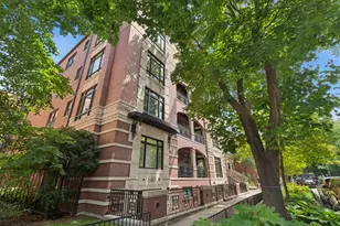 640 W Barry Ave, Chicago, IL 60657 - Photo 1