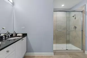 640 W Barry Ave, Chicago, IL 60657 - Photo 14