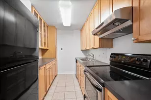 5701 N Sheridan Rd, Chicago, IL 60660 - Photo 6