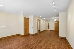 1354 W George St, Chicago, IL 60657 - Photo 6