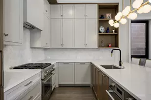 3037 N Lincoln Ave, Chicago, IL 60657 - Photo 4