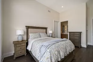 3037 N Lincoln Ave, Chicago, IL 60657 - Photo 12