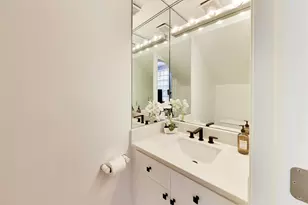 2545 N Racine Ave, Chicago, IL 60614 - Photo 8