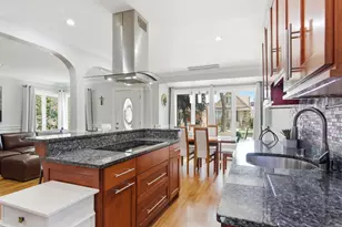 5422 S Sayre Ave, Chicago, IL 60638 - Photo 10