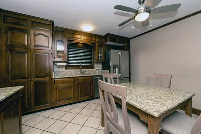 1033 W Wood Street, Bensenville, IL 60106 - Photo 6