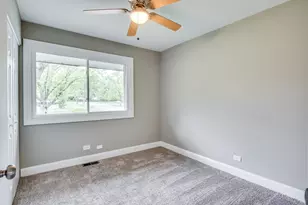 106 Foxcroft Rd, Naperville, IL 60565 - Photo 14