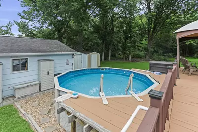 27 Bel Air Drive, Centralia, IL 62801 - Photo 14