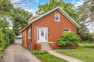 36 E Touhy Ave, Park Ridge, IL 60068 - Photo 1
